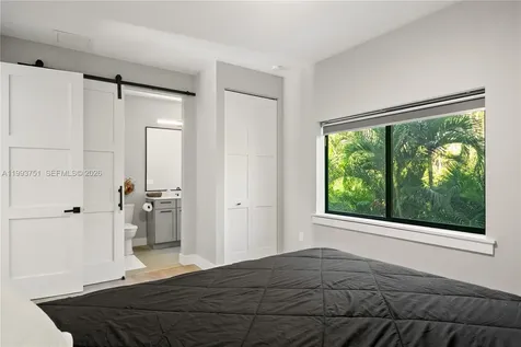 13 Coral Way Key Largo FL 33037