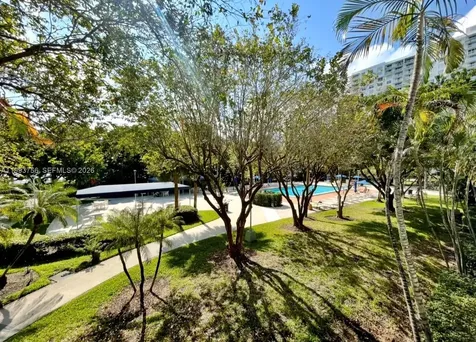 2851 NE 183rd Street Aventura FL 33160