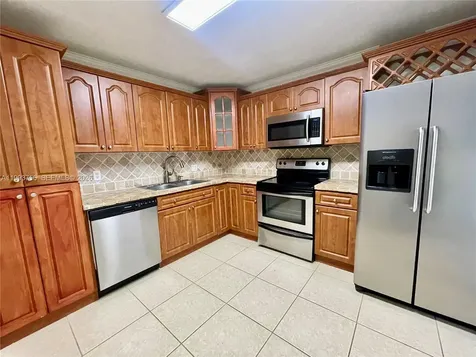 2851 NE 183rd Street Aventura FL 33160