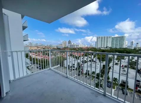 2851 NE 183rd Street Aventura FL 33160