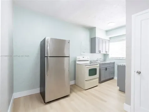 7635 Dickens Avenue Miami Beach FL 33141