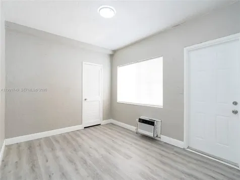 7635 Dickens Avenue Miami Beach FL 33141