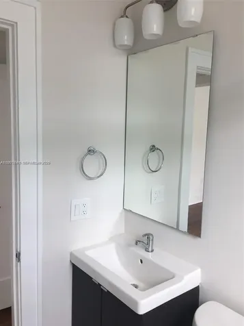 1618 Michigan Avenue Miami Beach FL 33139