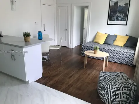 1618 Michigan Avenue Miami Beach FL 33139
