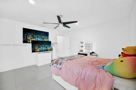 6190 W 14th Avenue Hialeah FL 33012