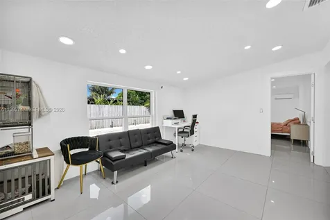 6190 W 14th Avenue Hialeah FL 33012