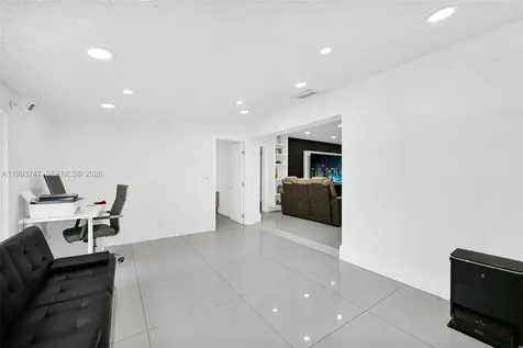 6190 W 14th Avenue Hialeah FL 33012