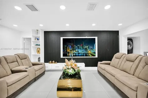 6190 W 14th Avenue Hialeah FL 33012