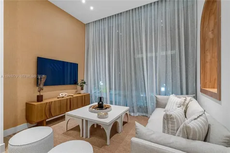 16395 Biscayne Boulevard North Miami Beach FL 33160
