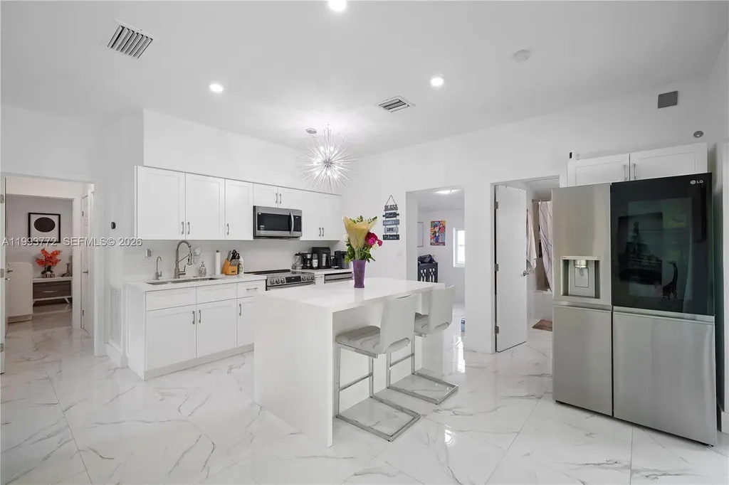 925 NE 4th Street Hallandale Beach FL 33009