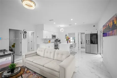 925 NE 4th Street Hallandale Beach FL 33009