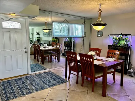 411 S Hollybrook Drive Pembroke Pines FL 33025