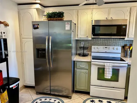 411 S Hollybrook Drive Pembroke Pines FL 33025