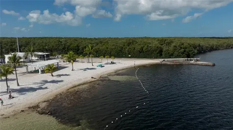 192 2nd Court Key Largo FL 33037