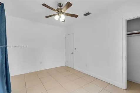 667 E 20th Street Hialeah FL 33013