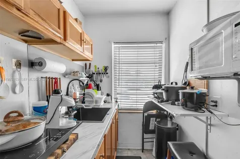 667 E 20th Street Hialeah FL 33013