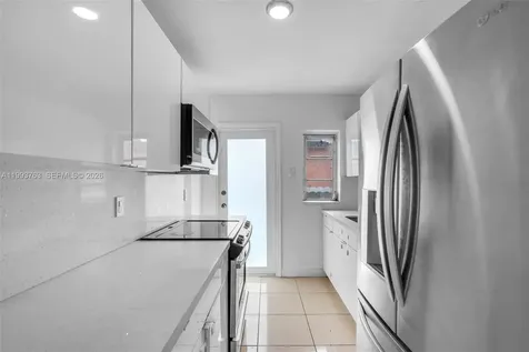 667 E 20th Street Hialeah FL 33013