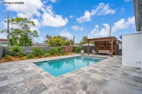 667 E 20th Street Hialeah FL 33013