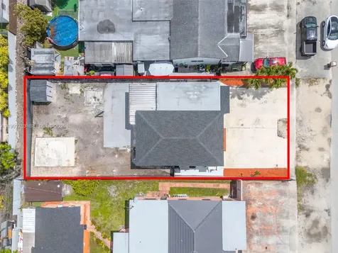 667 E 20th Street Hialeah FL 33013
