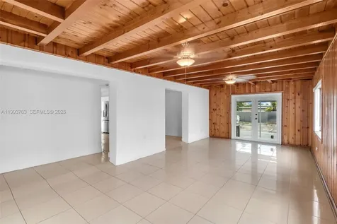667 E 20th Street Hialeah FL 33013