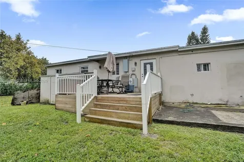 1001 NW 148th Street Miami FL 33168