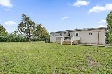1001 NW 148th Street Miami FL 33168
