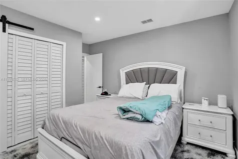 1001 NW 148th Street Miami FL 33168