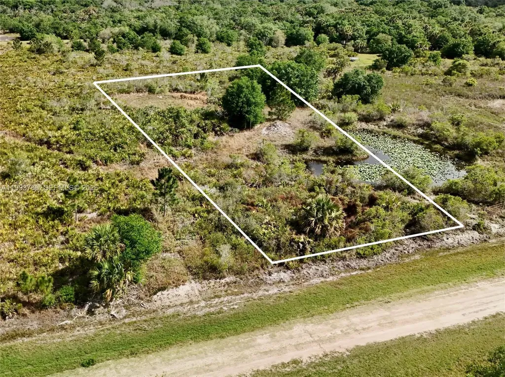 17923 NW 250th Okeechobee FL 34972