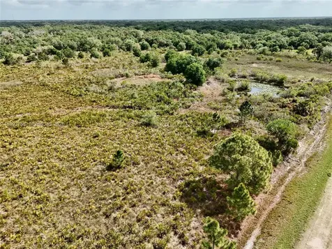 17923 NW 250th Okeechobee FL 34972