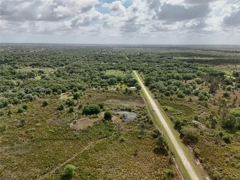 17923 NW 250th Okeechobee FL 34972