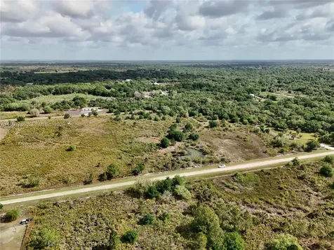 17923 NW 250th Okeechobee FL 34972