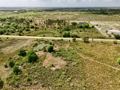 17923 NW 250th Okeechobee FL 34972