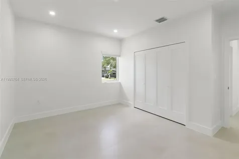 4732 SW 87 Court Miami FL 33165