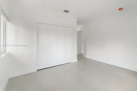 4732 SW 87 Court Miami FL 33165