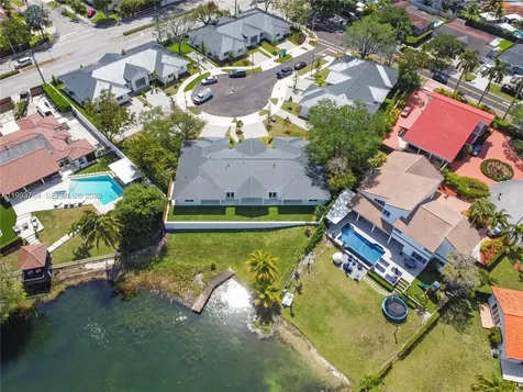 4732 SW 87 Court Miami FL 33165
