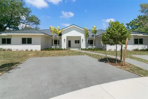 4732 SW 87 Court Miami FL 33165