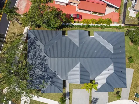 4732 SW 87 Court Miami FL 33165