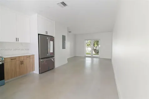 4732 SW 87 Court Miami FL 33165