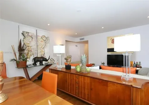 1018 Meridian Avenue Miami Beach FL 33139