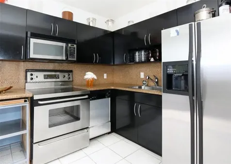 1018 Meridian Avenue Miami Beach FL 33139