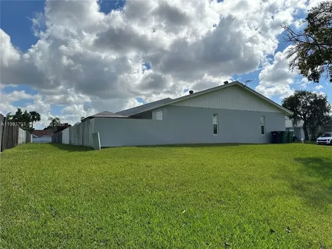 10359 SW 209th Lane Cutler Bay FL 33189