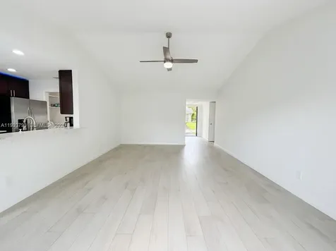 10359 SW 209th Lane Cutler Bay FL 33189