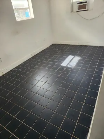10 NW 28th Way Fort Lauderdale FL 33311