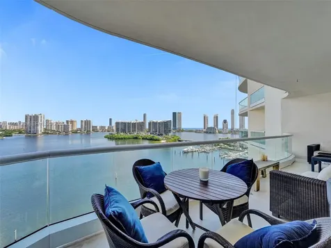 7000 Island Boulevard Aventura FL 33160