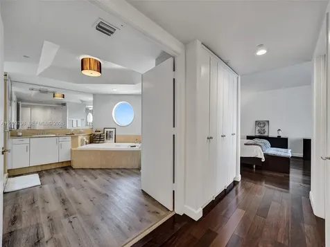 7000 Island Boulevard Aventura FL 33160