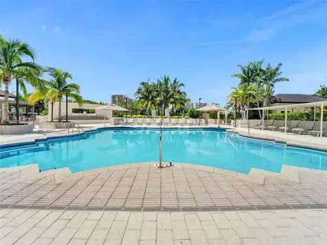 7000 Island Boulevard Aventura FL 33160