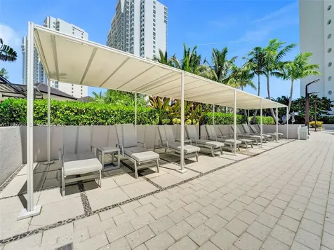 7000 Island Boulevard Aventura FL 33160