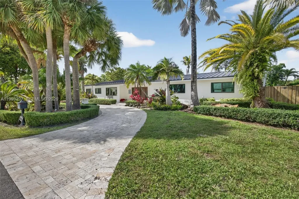 8125 SW 184th Terrace Cutler Bay FL 33157