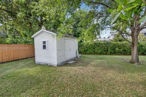 8125 SW 184th Terrace Cutler Bay FL 33157