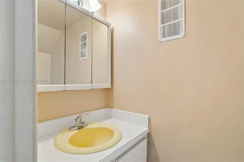 300 Ocean Drive Key Largo FL 33037
